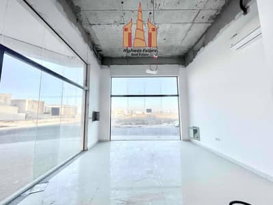 Shop for Rent in Hoshi, Sharjah - IMG_4043. jpg