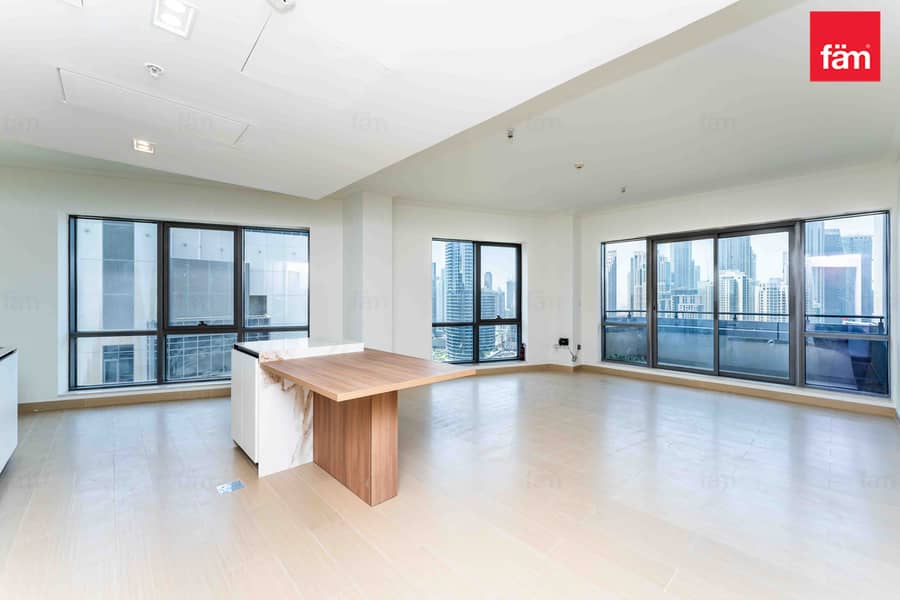 13 Months! | Upgraded | Burj/Skyline View | High-F 13 Months! | Upgraded | Burj/Skyline View | High-F
