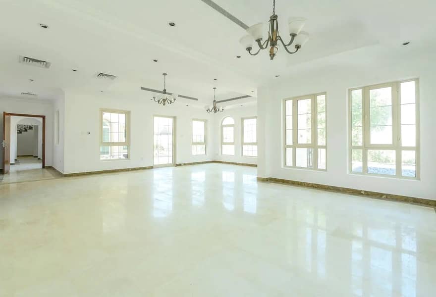 位于朱美拉岛,欧式区 5 卧室的别墅 700000 AED - 11650014 位于朱美拉岛,欧式区 5 卧室的别墅 700000 AED - 11650014