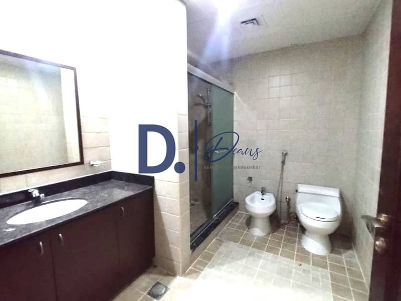 11 05fee384-cc3b-42f0-b977-ed6790fbca3b. jpeg