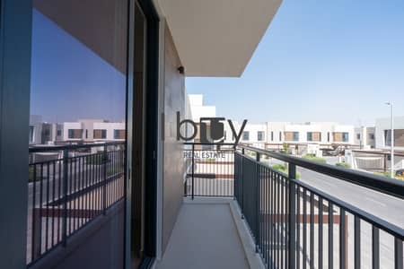 2 Bedroom Townhouse for Sale in Yas Island, Abu Dhabi - Rent Refund | Best Price | Single Row | Prime Area