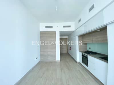 Studio for Rent in Dubai Marina, Dubai - Marina View | High Floor | Available Now