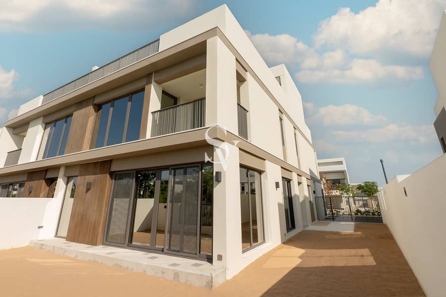 位于蒂拉尔阿尔加夫综合社区,奥拉别墅区 4 卧室的别墅 299000 AED - 11650832 位于蒂拉尔阿尔加夫综合社区,奥拉别墅区 4 卧室的别墅 299000 AED - 11650832
