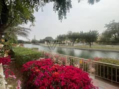 LAKE VIEW | EXCLUSIVE | END UNIT | BIG PLOT