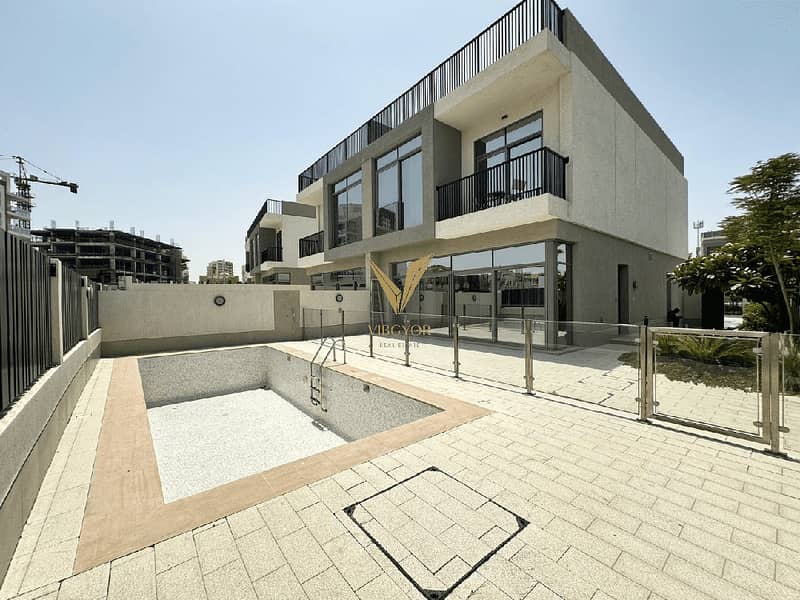 فیلا في فيلات 180 درجة،ليوان 5 غرف 380000 درهم - 11651425 فیلا في فيلات 180 درجة،ليوان 5 غرف 380000 درهم - 11651425