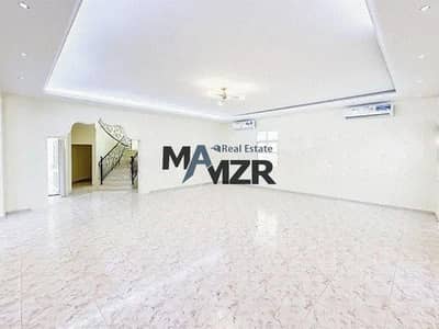 5 Bedroom Villa for Rent in Al Rahbah, Abu Dhabi - Stunning villa | Prime location | Spacious area