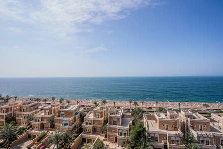 3 Bedroom Flat for Sale in Palm Jumeirah, Dubai - Full Sea View | Upgraded | Maids Room
