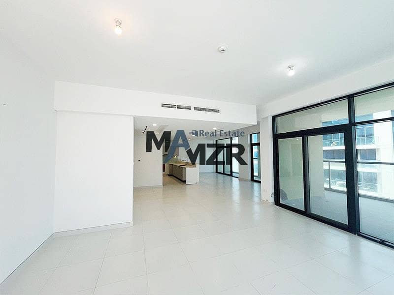 Prestigious 4BR duplex | Canal view | Modern type