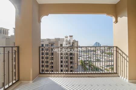 1 Bedroom Flat for Rent in Umm Suqeim, Dubai - Marina Views | Beachfront Living | Vacant