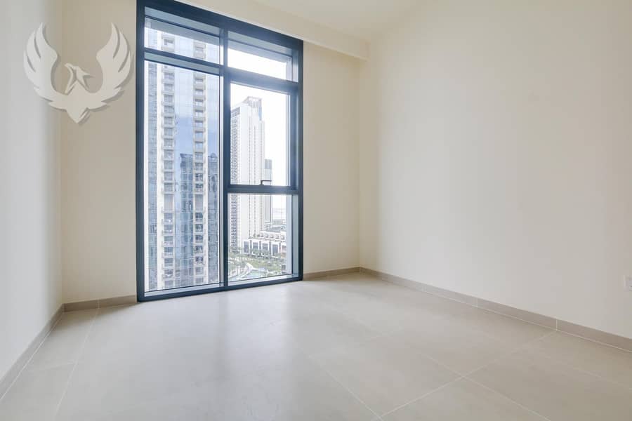 Rented | Mid Floor | Corner Layout | Water View Rented | Mid Floor | Corner Layout | Water View
