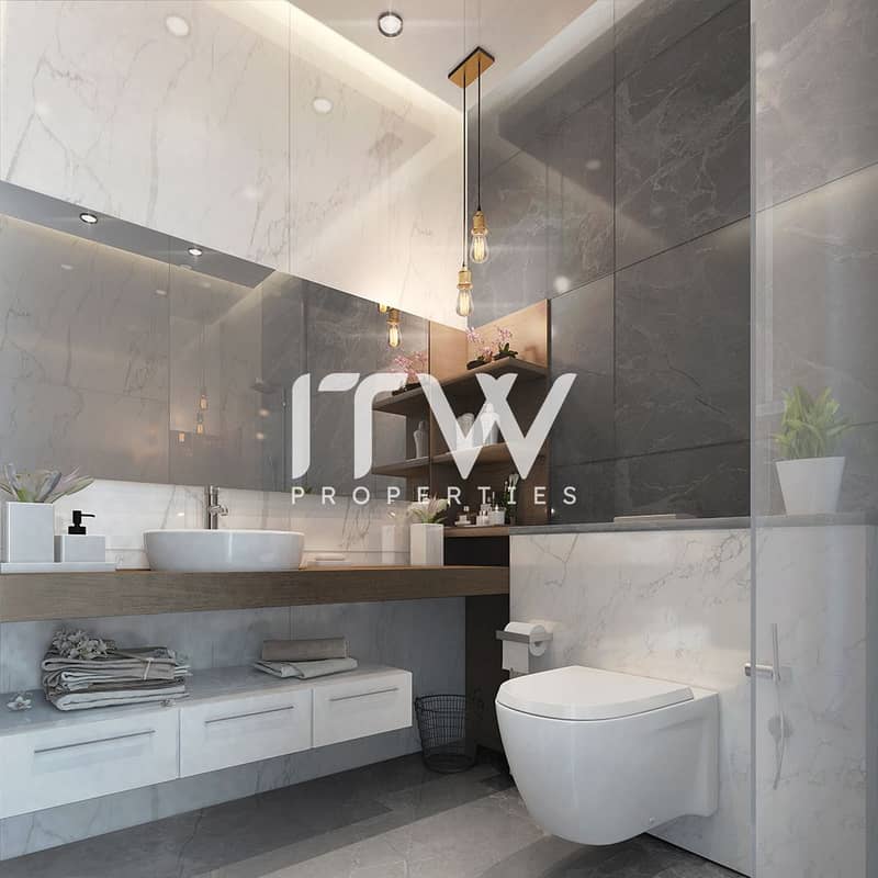 13 07 BATHROOM. jpg