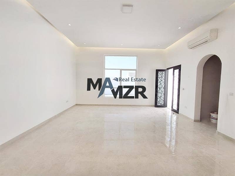 Вилла в Шахкбут Сити,MSH6, 6 спален, 240000 AED - 10304644 Вилла в Шахкбут Сити,MSH6, 6 спален, 240000 AED - 10304644
