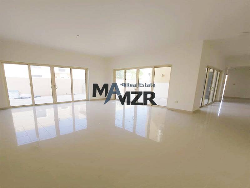 Spacious area | Good location | 2 Gardens Spacious area | Good location | 2 Gardens