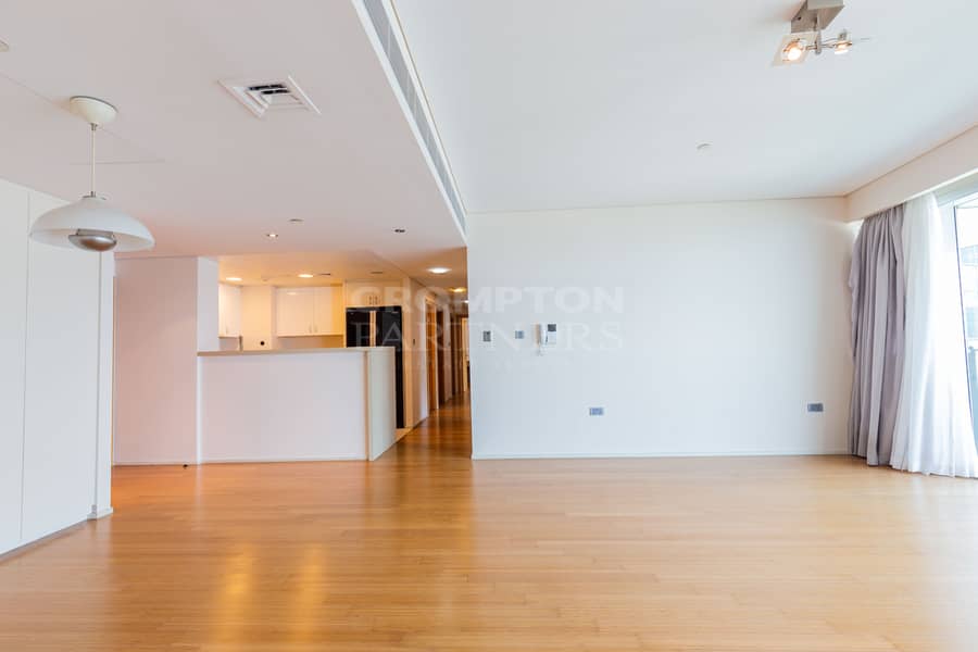 Tenanted lRent refund l Private beach lCanal view Tenanted lRent refund l Private beach lCanal view