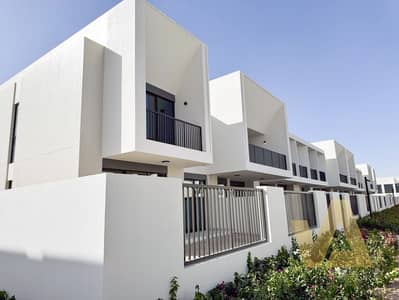 تاون هاوس 4 غرف نوم للبيع في تاون سكوير، دبي - WhatsApp Image 2025-05-09 at 4.25. 36 PM. jpg