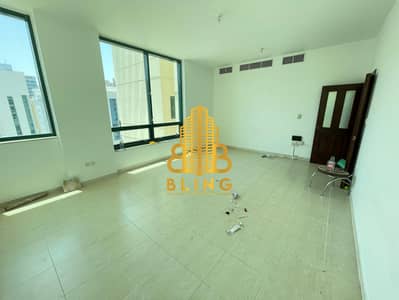 2 Cпальни Апартамент в аренду в Хамдан Стрит, Абу-Даби - WhatsApp Image 2025-05-15 at 11.43. 32 AM. jpeg