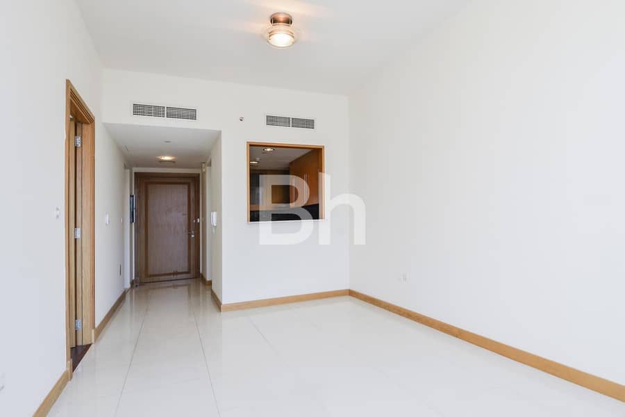 Furnished | With Balcony | Vacant Now Furnished | With Balcony | Vacant Now