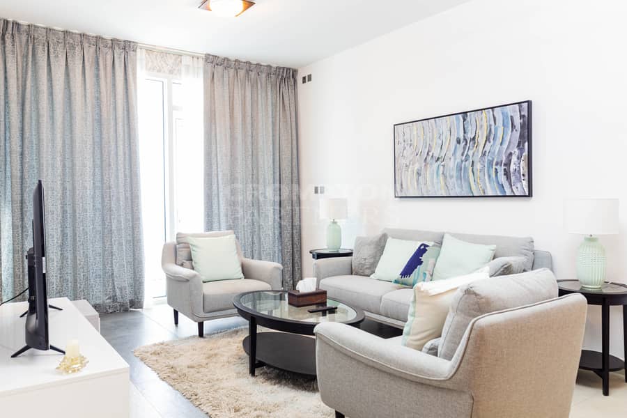 Luxurious | Large Balcony | Furnished Unit Luxurious | Large Balcony | Furnished Unit