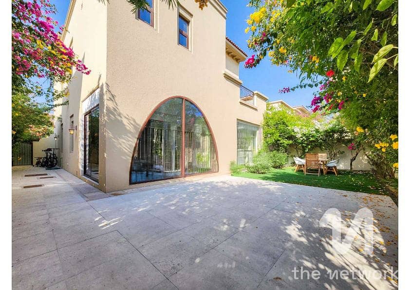 Renovated | Vacant | Prime Location Renovated | Vacant | Prime Location