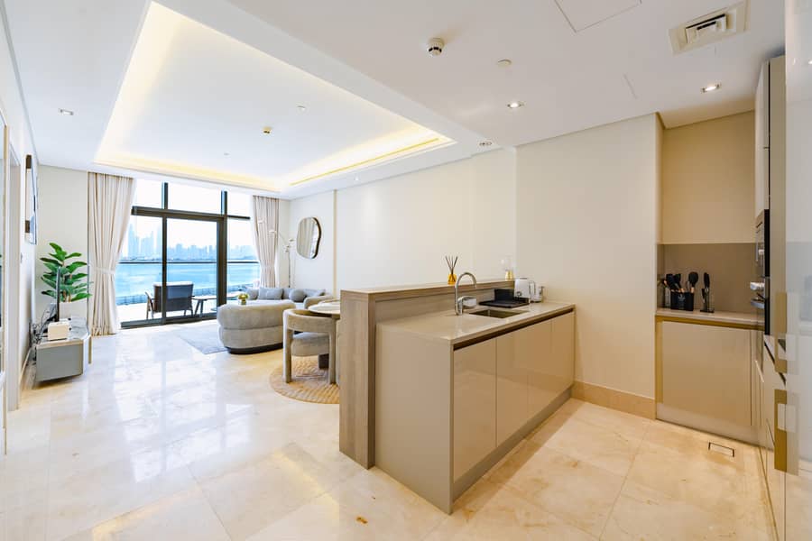 EXCLUSIVE | VACANT ON TRANSFER | SKYLINE VIEWS EXCLUSIVE | VACANT ON TRANSFER | SKYLINE VIEWS