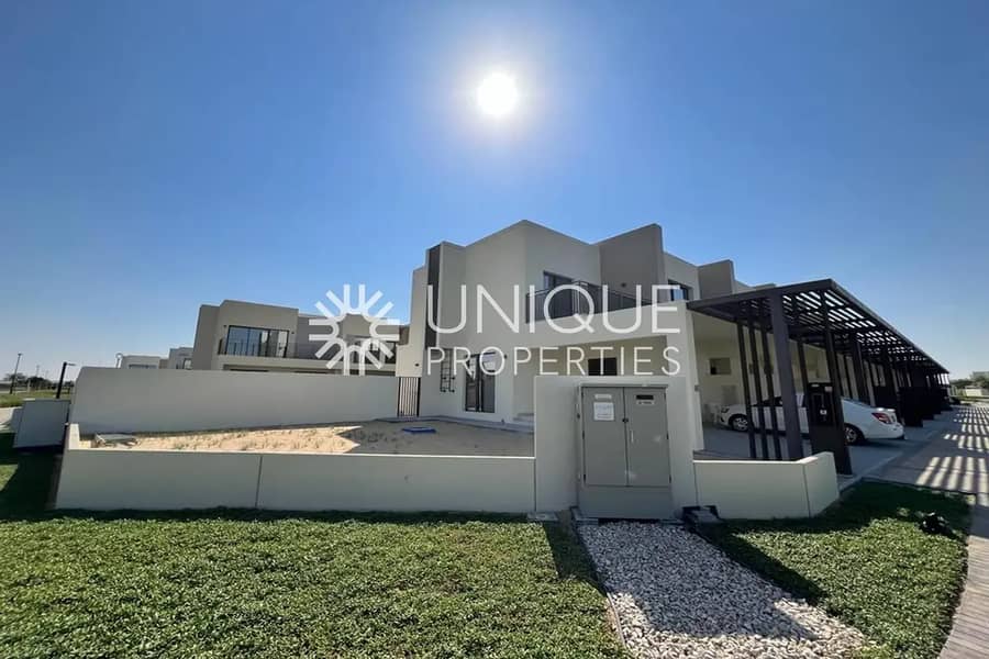 SPACIOUS LAYOUT | VACANT NOW | LANDSCAPED SPACIOUS LAYOUT | VACANT NOW | LANDSCAPED