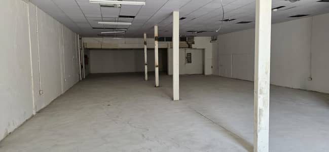Warehouse for Rent in Industrial Area, Sharjah - WhatsApp Image 2025-05-15 at 15.04. 30_d704e002. jpg
