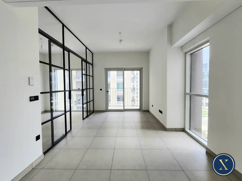BRIGHT || GREAT LOCATION || OPEN PLAN BRIGHT || GREAT LOCATION || OPEN PLAN