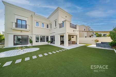 Exclusive| Park Backing| Huge Plot | VOT