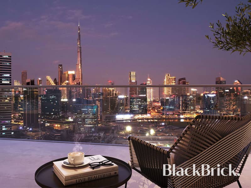 Sophisticated City Living |Full Water Canal Views Sophisticated City Living |Full Water Canal Views