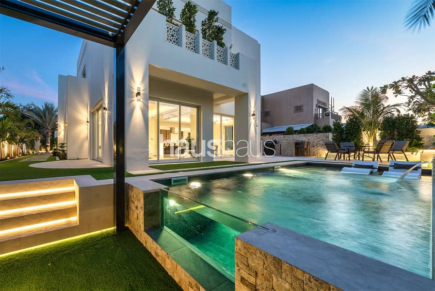 Stunning Luxury Villa | Fully Upgraded | Ready Stunning Luxury Villa | Fully Upgraded | Ready