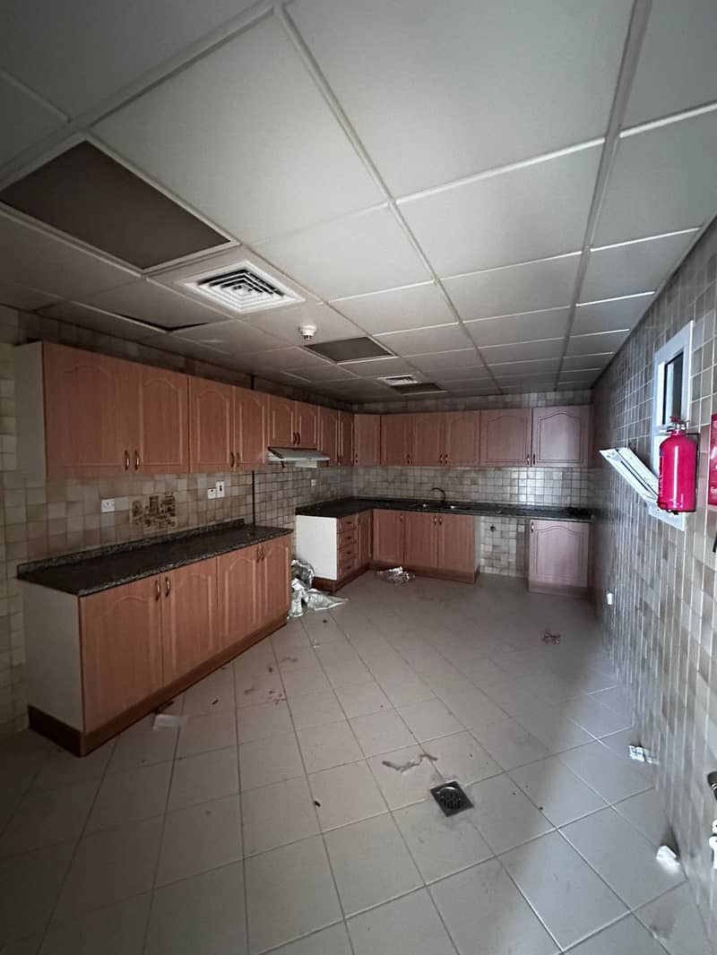 4 e667abf3-cb31-4211-a9d3-9de3acb018a7. jpg