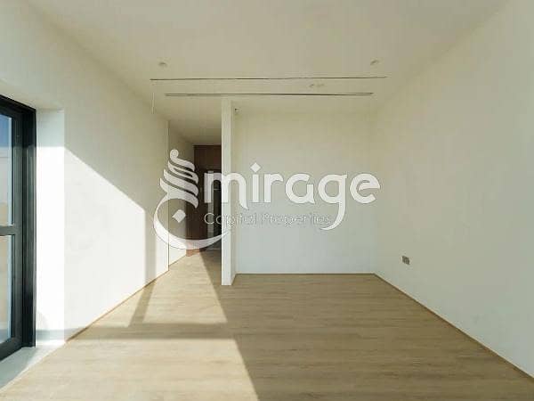8 809e5612-b26b-485d-bd81-c9767ab7d856. png