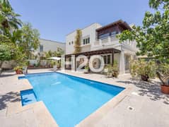 Luxury 4 BR Villa with Private Pool | Upgraded