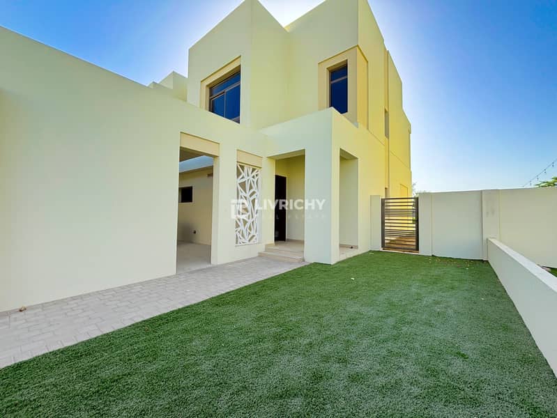 Таунхаус в Таун Сквер,Реем Таунхаусес, 4 cпальни, 200000 AED - 11658277 Таунхаус в Таун Сквер,Реем Таунхаусес, 4 cпальни, 200000 AED - 11658277