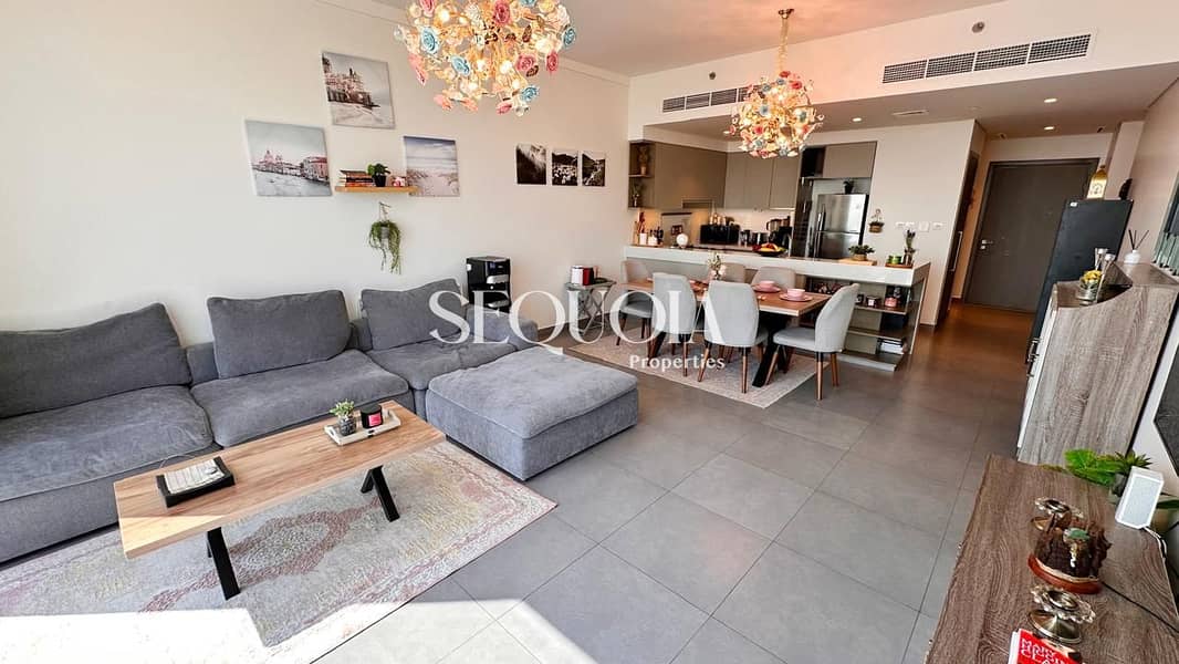 High floor - directly on the central park - Close to the marina High floor - directly on the central park - Close to the marina