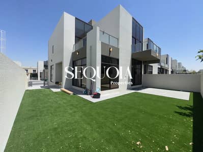 4 Bedroom Villa for Sale in Mohammed Bin Rashid City, Dubai - Modern Villa - 4 bedrooms ensuite - Vacant - Brand New