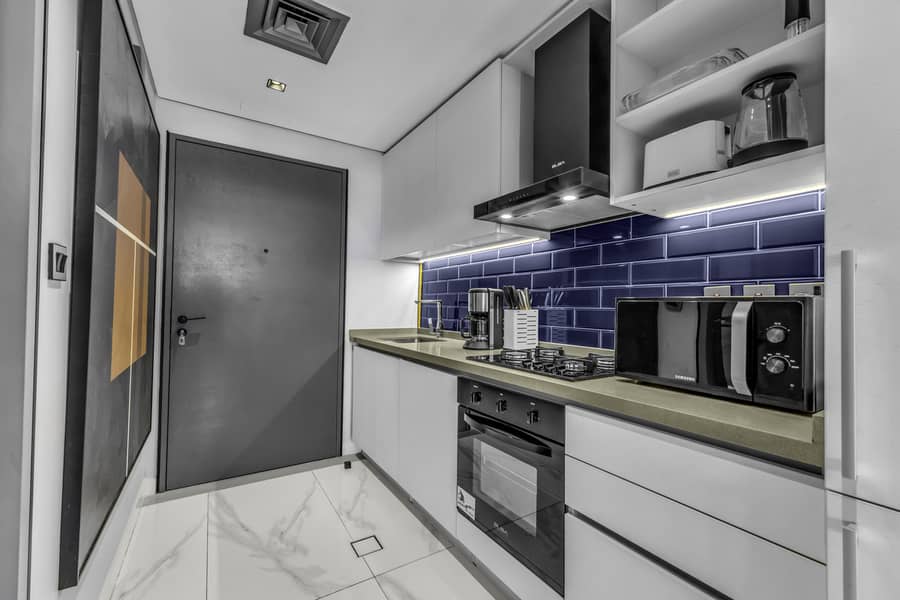 7 7ST00698. jpg