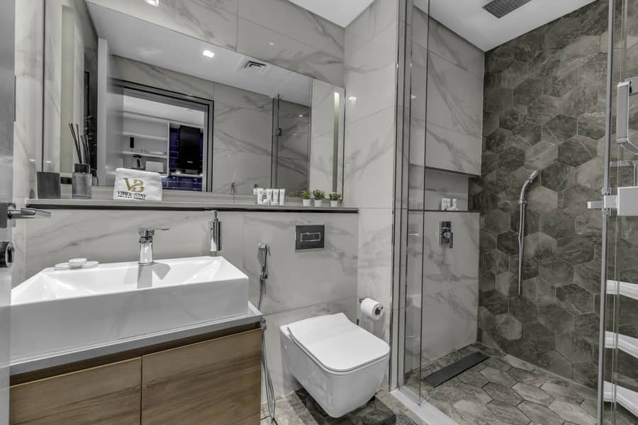 12 7ST00748. jpg