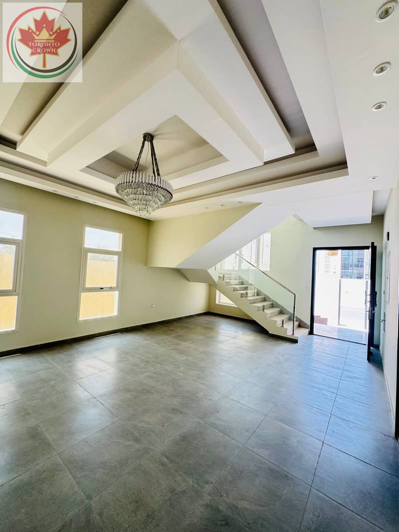 3 Yasmeen_Villa_-_Main_Hall. jpg