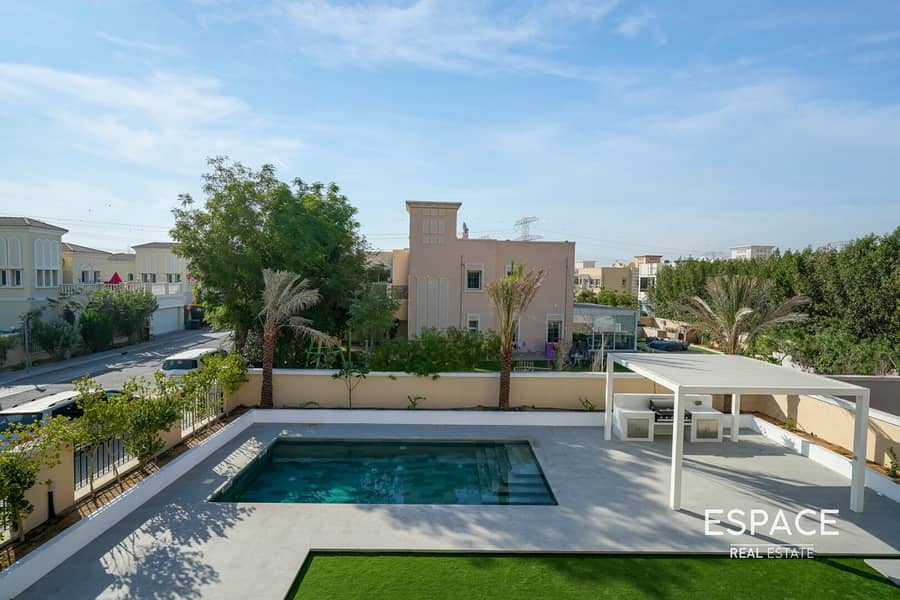位于朱美拉三角小镇(JVT),JVT第7区,7B区 5 卧室的别墅 11500000 AED - 11658880 位于朱美拉三角小镇(JVT),JVT第7区,7B区 5 卧室的别墅 11500000 AED - 11658880