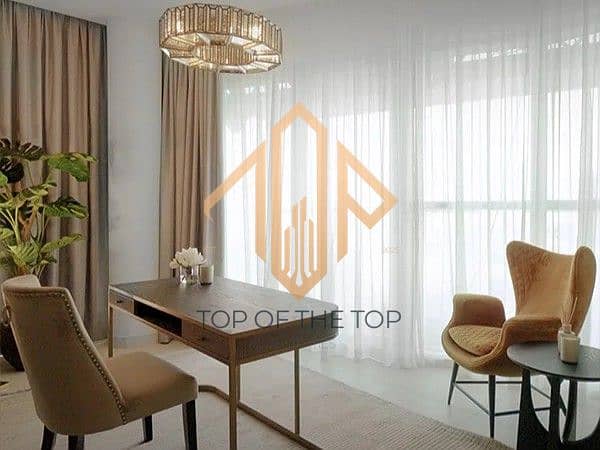 4 radaint-square-showroom. jpg