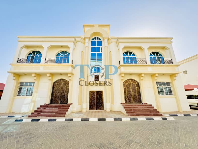 Квартира в Аль Батин, 3 cпальни, 55000 AED - 11659084 Квартира в Аль Батин, 3 cпальни, 55000 AED - 11659084