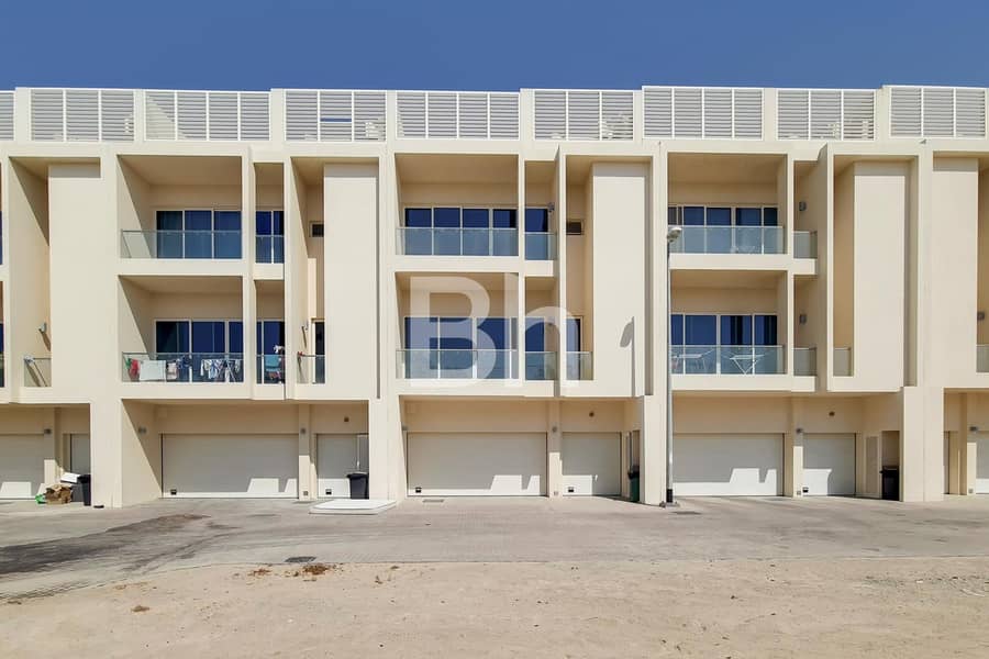 G+3| Townhouse w Retail Space | Vacant May G+3| Townhouse w Retail Space | Vacant May