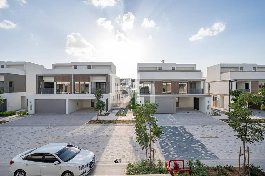位于蒂拉尔阿尔加夫综合社区,奥拉别墅区 4 卧室的别墅 290000 AED - 10738562 位于蒂拉尔阿尔加夫综合社区,奥拉别墅区 4 卧室的别墅 290000 AED - 10738562