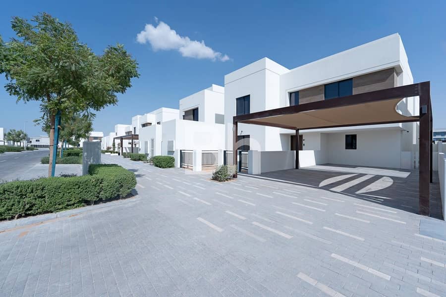 Exquisite | Brand New | Luxury Family Living