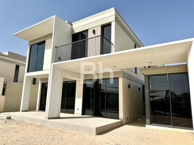 4 Bedroom Villa for Rent in Tilal Al Ghaf, Dubai - Large Plot | Stunning Upgrades | Desirable