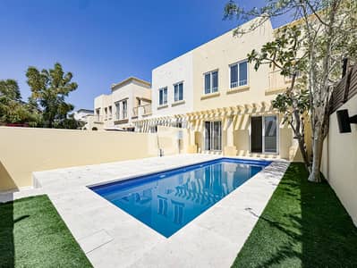 2 Bedroom Villa for Sale in The Springs, Dubai - Vacant now Private Pool Price Negotiable