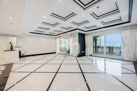 2 Bedroom Townhouse for Sale in Palm Jumeirah, Dubai - VOT | Two BR + Maid | Seaview | Terrace | Triplex