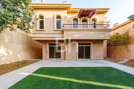 4 Bedroom Villa for Rent in Khalifa City, Abu Dhabi - Spacious Backyard | Ideal for Family | Lively