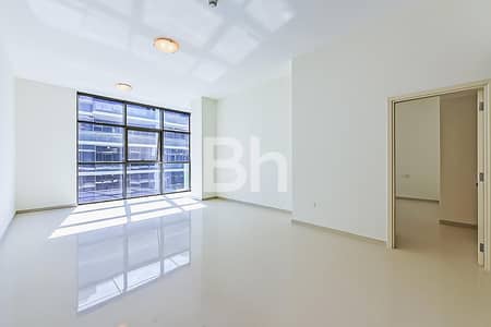 1 Bedroom Flat for Sale in DAMAC Hills, Dubai - Big Layout | Pool N Golf Course View | Vacant
